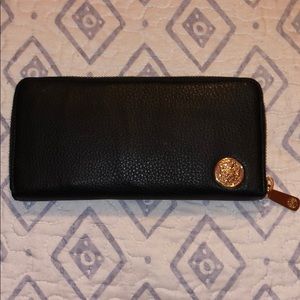 VINCE CAMUTO WALLET